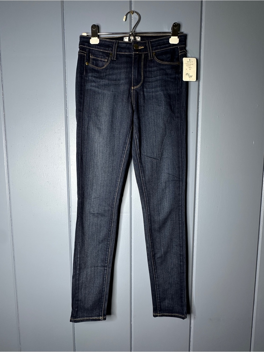 Size 25 PAIGE Dark Wash Women's Skinny Jeans - 29 inch inseam